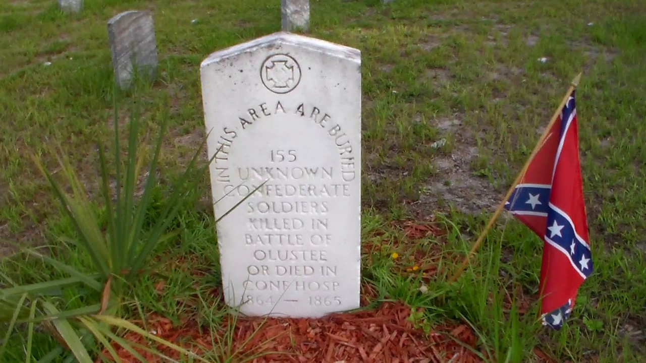 history of violence Oaklawn Cemetery, Lake City.