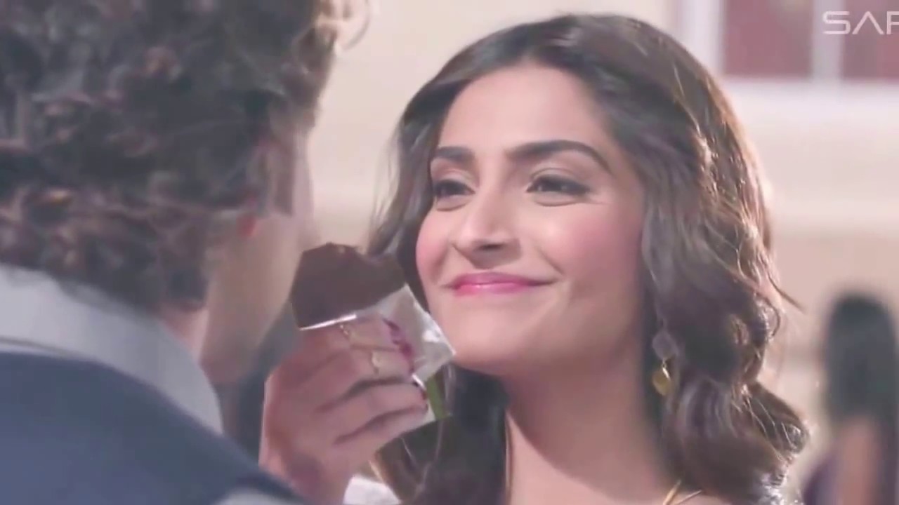 Mere Rashke Qamar Tu Ne Pehli Nazar Film