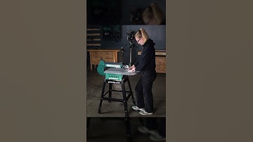 Grizzly G0969 - 21" Variable-Speed Scroll Saw with Foot Pedal