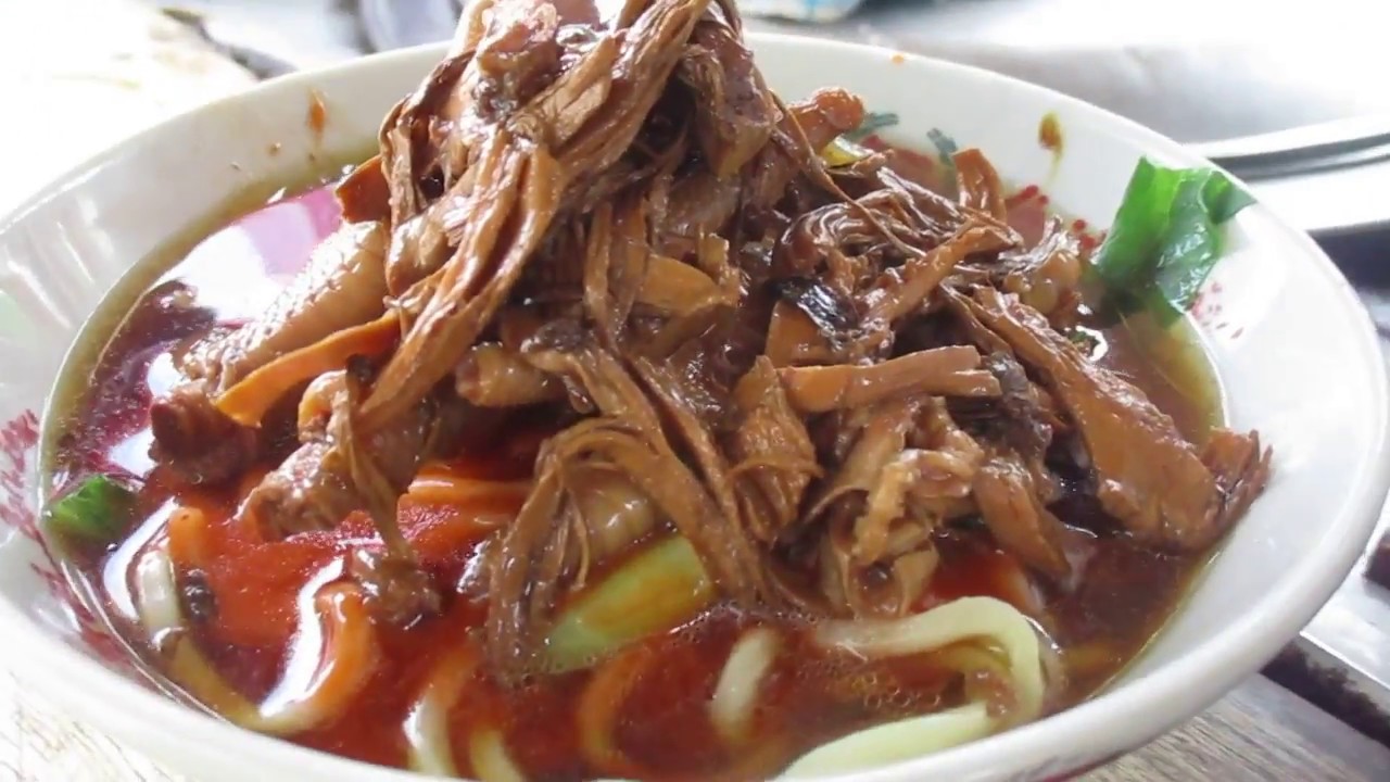 Mie Ayam Ceker Bandung - Indonesia Street Food 