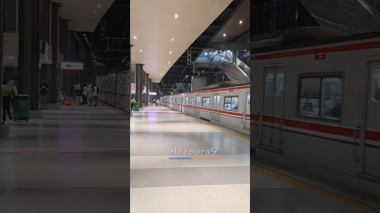 KRL dari Cikarang Berangkat dari Stasiun Tanahabang