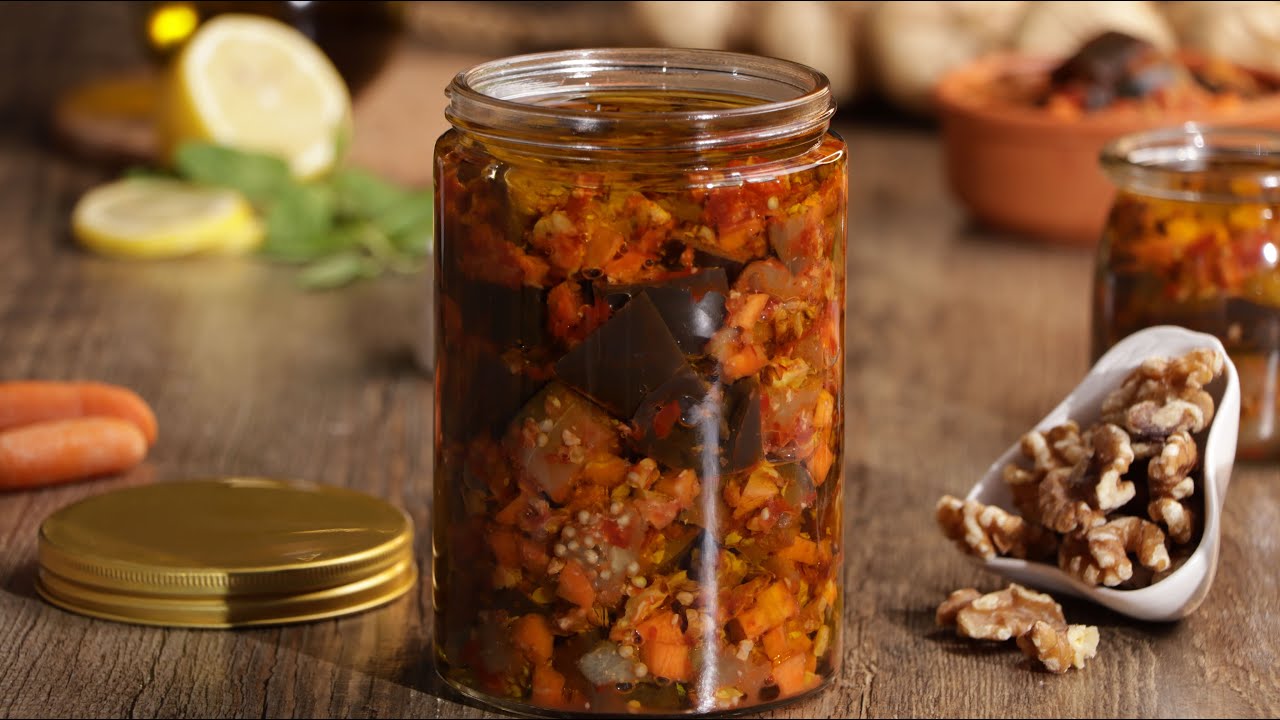 اسهل طريقة لتحضير سلطة المكدوس الشهية بزيت الزيتون بطعم  مميز 😋🥰