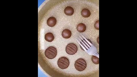 Thumbnail of RESEP CHOCO COOKIES Cuma 4 Bahan, tanpa oven, tanpa mixer || Resep Tiktok
