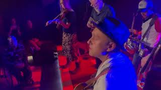 Pass Unloving Eyes Acoustic At De Singer, Rijkevorsel