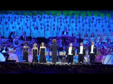 Maastricht 2012 Oh Fortuna Andre Rieu and the sopranos Kimmy, Carla, Carmen and the Platin Tenors