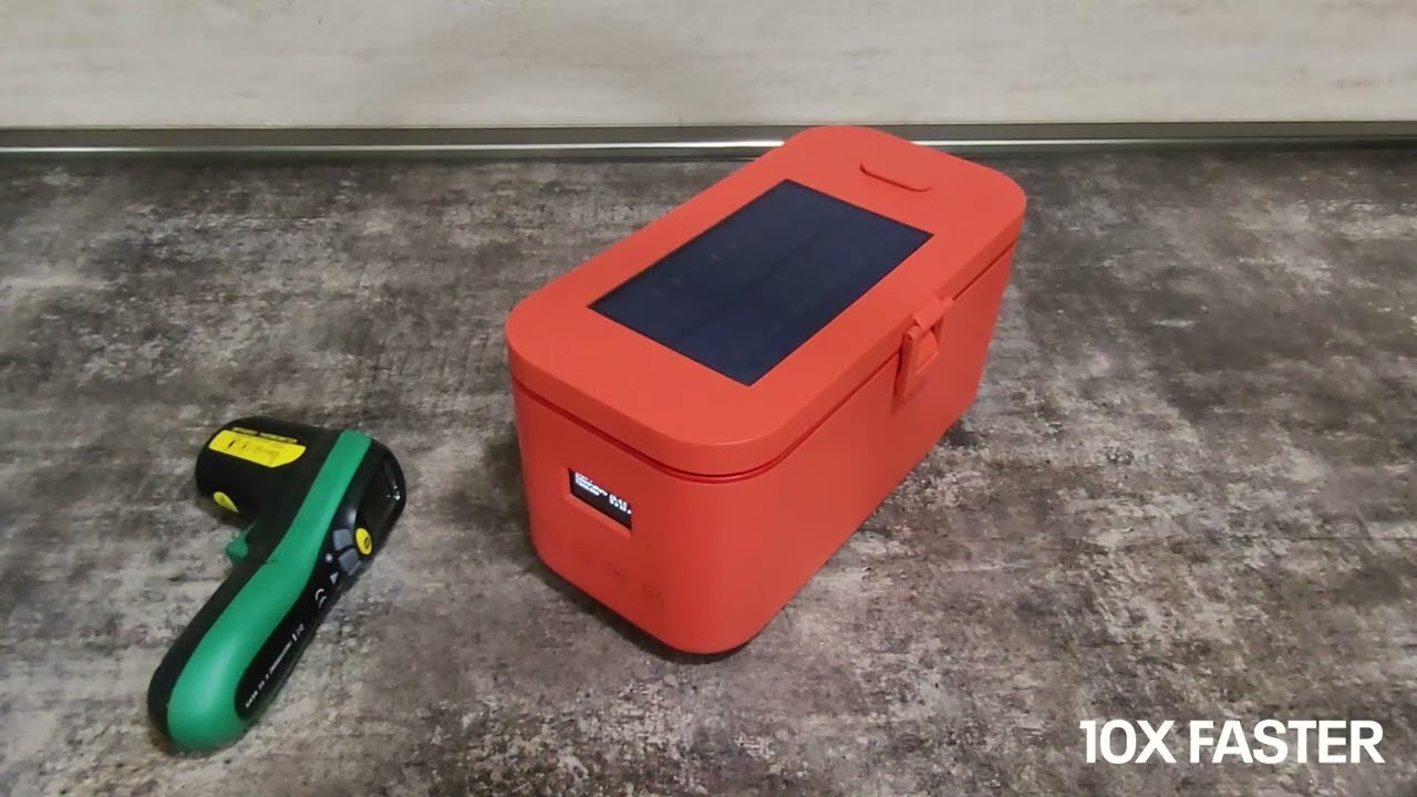 Solar-powered lunchbox keeps your food hot or even cool, depending