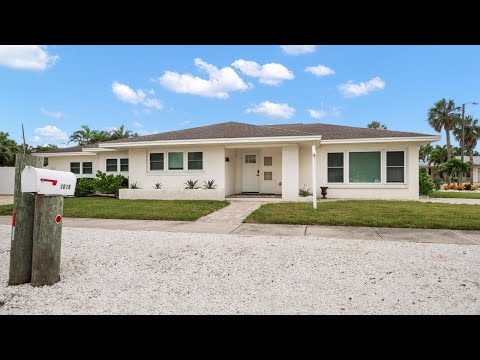 1018 Bay Esplanade, Clearwater Beach, FL home video tour