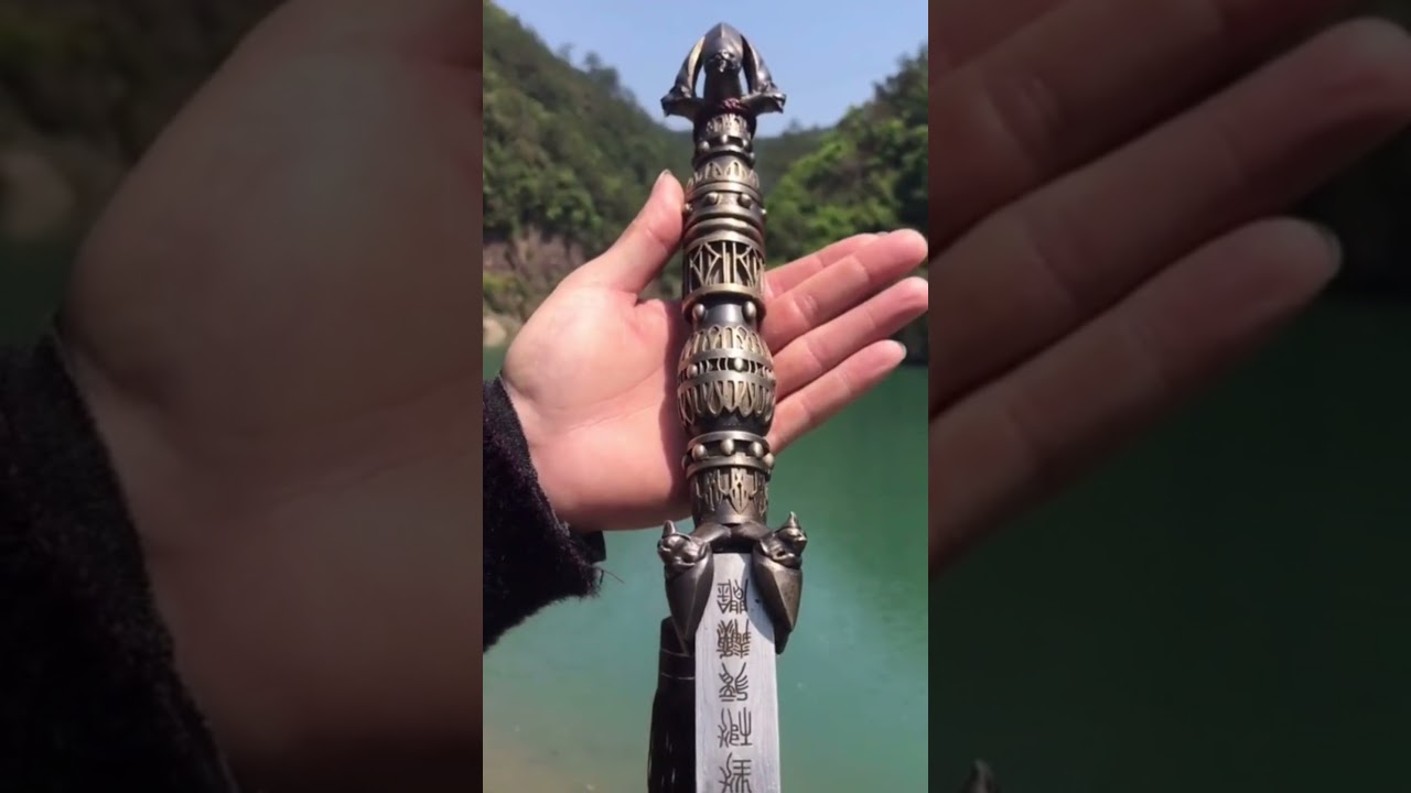 SPECIAL CHINA WEAPONS!  IT'S LIKE WHIP BUT IS MADE OF IRON!