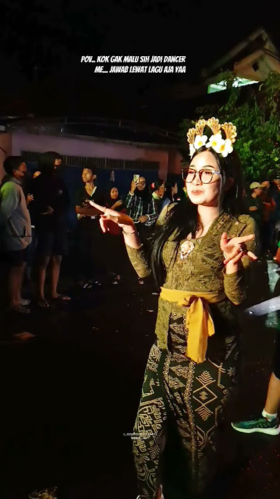 Ubur Ubur Ikan Lele, Bodo Amat Lee #dance #shorts #music #karnaval