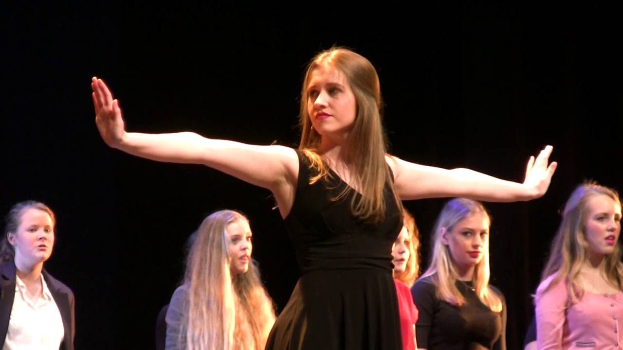 Razzle Dazzle Opening scene YouTube