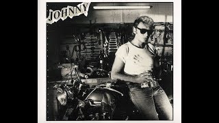 Video thumbnail of "Johnny Hallyday   La nuit crie au secours          1981"