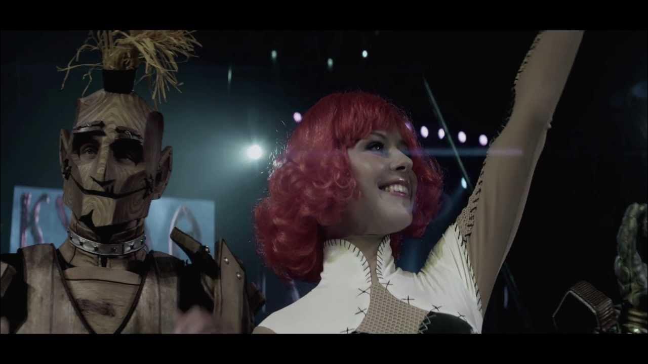 Цирк братьев запашных шоу кукла. Клип кукла дискотека. Клип кукла дискотека. Клип кукла дискотека. Кукла и таир 2007 клип.