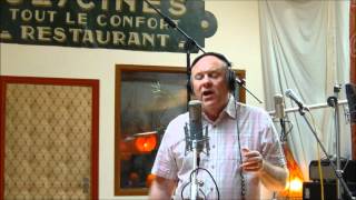 Geoff Daff Up On The Roof.wmv