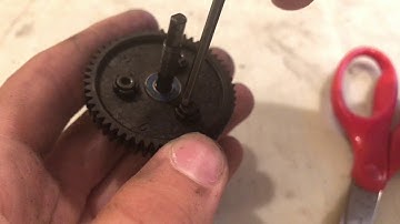 How to replace a spur gear in a Traxxas Slash 4x4