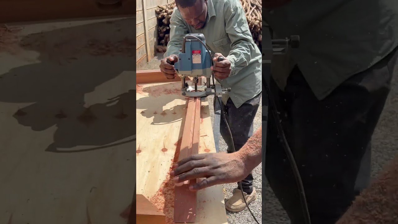 How to make table top grooves with the wood router. 