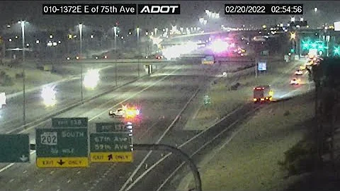 Phoenix I-10 crash leaves 2 dead, 2 kids injured