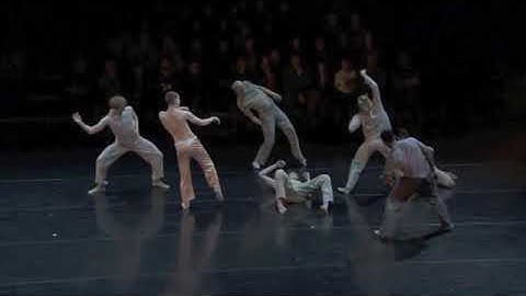 the moon pulls the sea // NDT Switch 2020