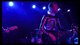 Watch Weakend Quincy Archer Hates You video