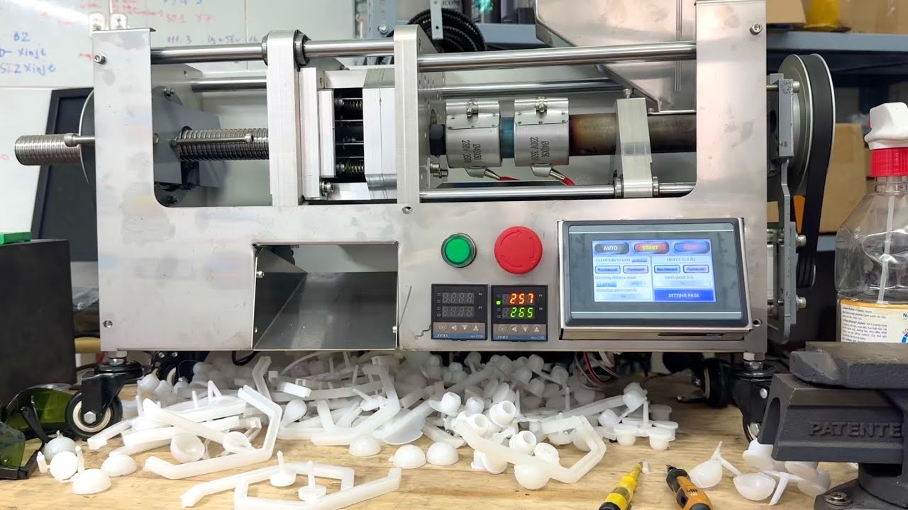 Mini Injection Molding Machine - YouTube