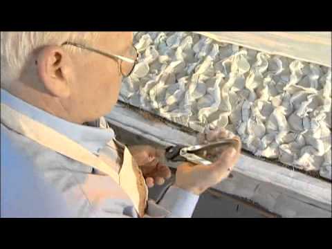 vispring:-herstellung-eines-boxspringbetts