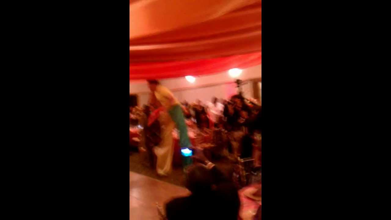 Brazilian Booty Shaking In Wedding Reception Youtube 