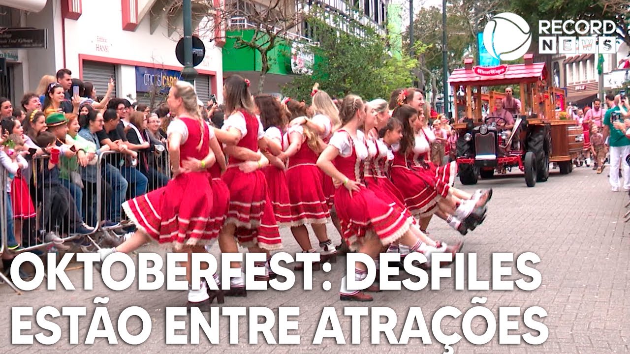Oktoberfest Blumenau: desfiles estão entre as principais atrações de 2023
