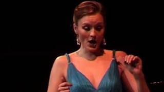 VICTORIA JOYCE - Poor Wand'ring One - The Pirates of Penzance (G&S)