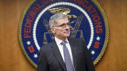 CNET Update - FCC chair proposes tough rules over Internet service