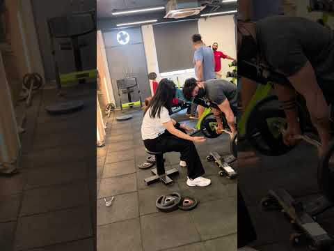 Biceps workout 💪 Hard filling 🤟 #love #youtubeshorts #whowillbemylifepartnerta