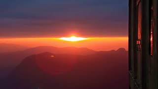 The beauty of ? sunrise ? at Sri Pada / Adam’s peak (sri lanka)