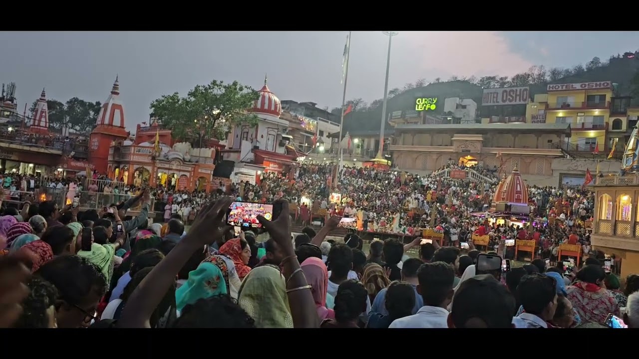 Har Har Gange Maa Ganga Aarti Haridwar #Haridwar #ganga #india #trending 