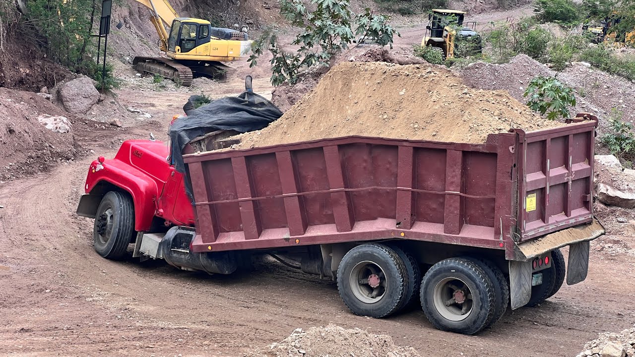 Incredible Showing Dozer Failure In Water And Technical Skills Helping By Dozer Mov Sand Into Water