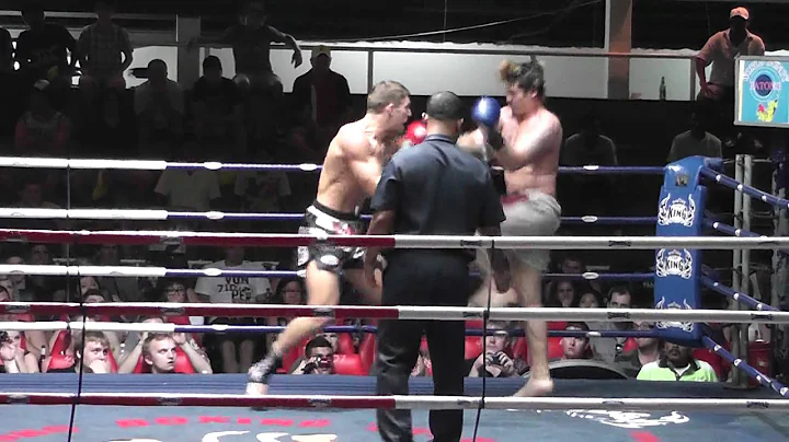 Mark Gittins (PBG) vs Mangkorntong (Patong boxing ...