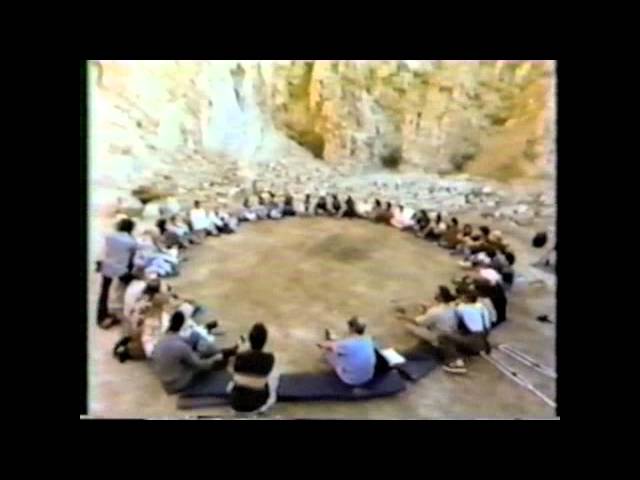 ピーター・ブルックの世界一受けたいお稽古』予告編 - YouTube