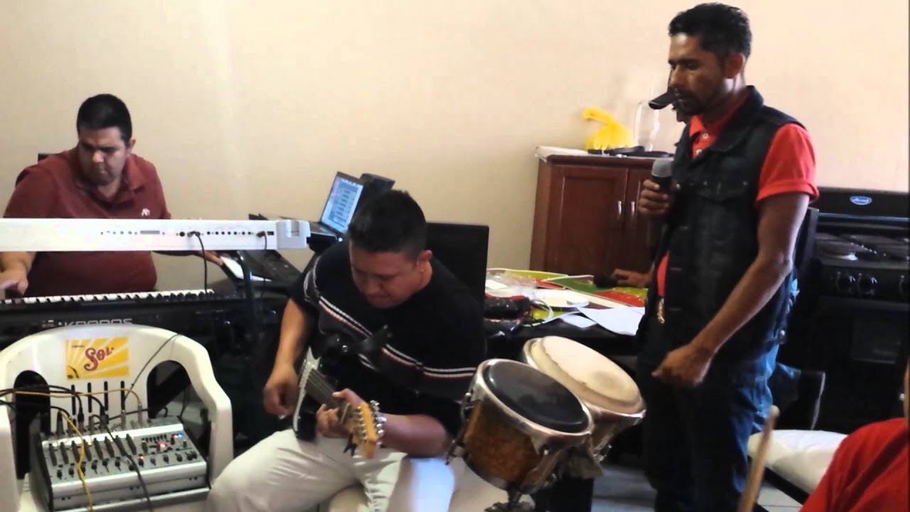 QUE LE VAYA BIEN - YouTube