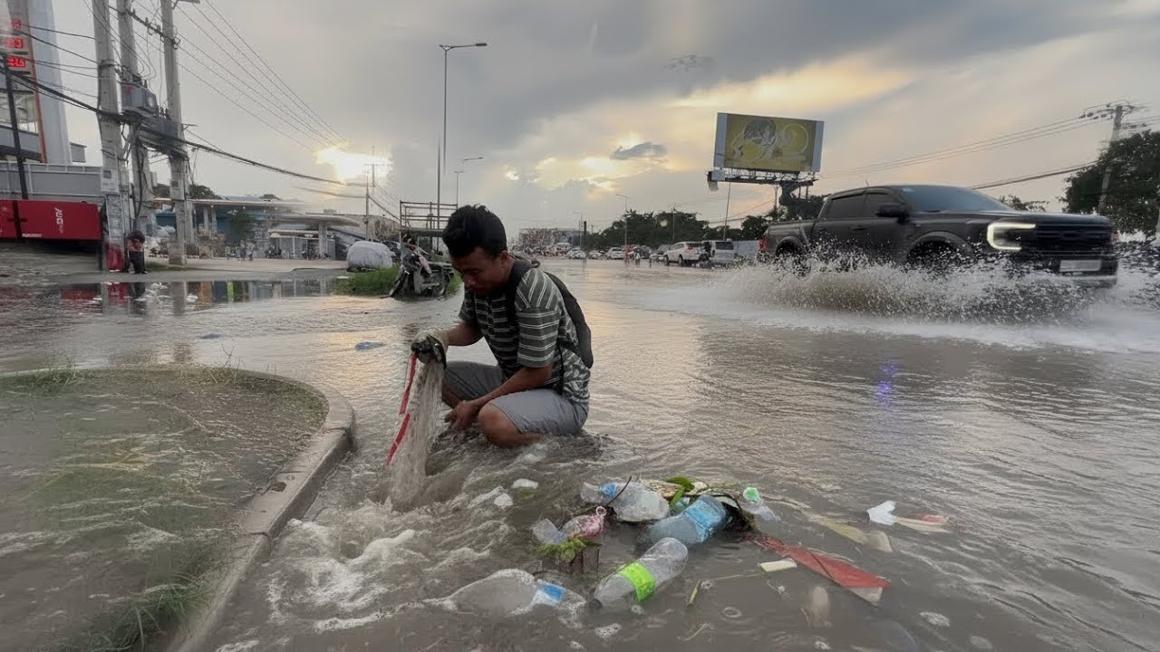 Rainstorm : Chaos Cleaning the Culvert Drain to Stop Flooding!