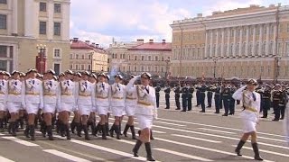 Парад Победы 2017 на Дворцовой площади в Санкт-Петербурге Парад Победы 2017 на Дворцовой площади в Санкт-Петербурге