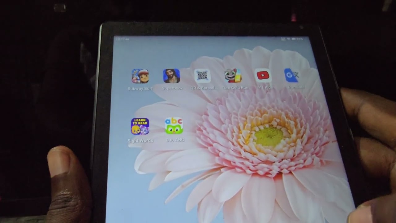 How to speed up Android Tablet {Free up Space} - YouTube