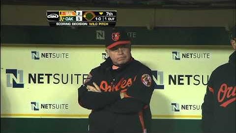 2012/09/15 Wild pitch on intentional walk