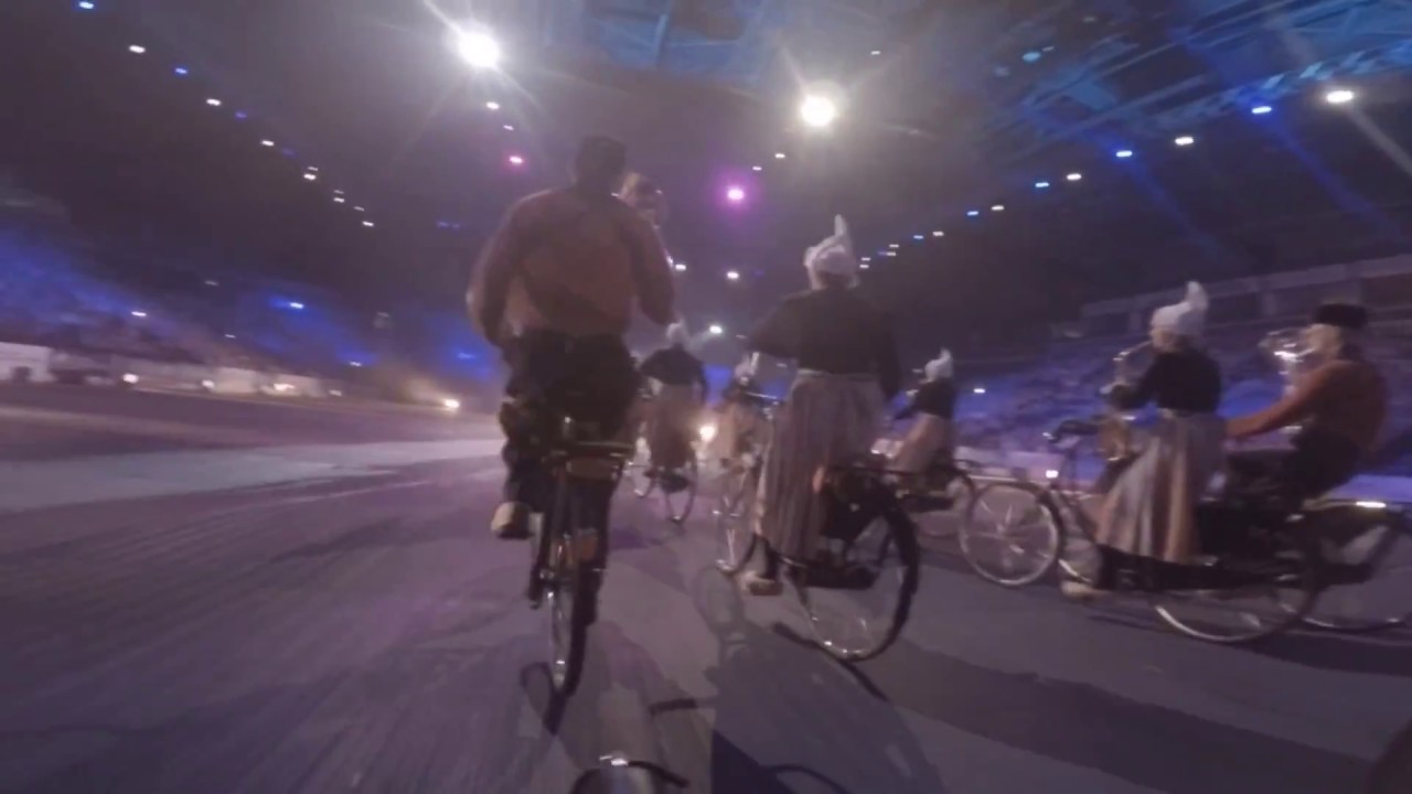 Take a ride with us! - Bicycle Showband Crescendo