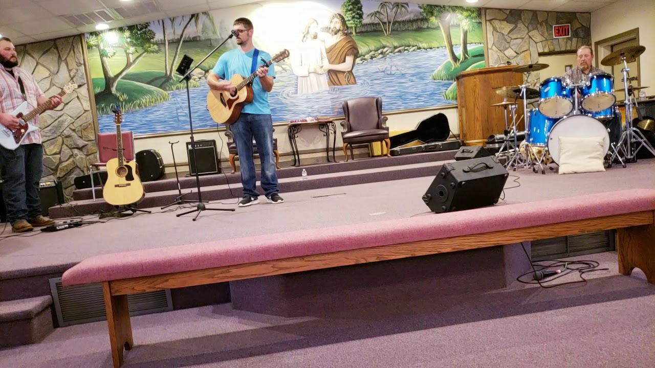 New life brothers playing at high shoals church of God YouTube