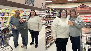 SeaComm Surprises Price Chopper Shoppers with Gift Cards
