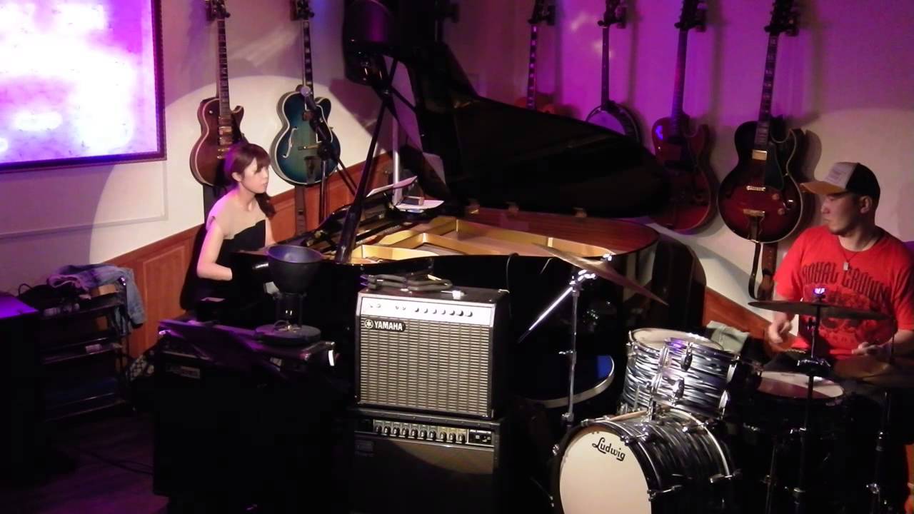 Guarda 高橋菜穂美Quartet - LIKE SOMEONE IN LOVE(Jimmy van Heusen) su YouTube Guarda 高橋菜穂美Quartet - LIKE SOMEONE IN LOVE(Jimmy van Heusen) su YouTube