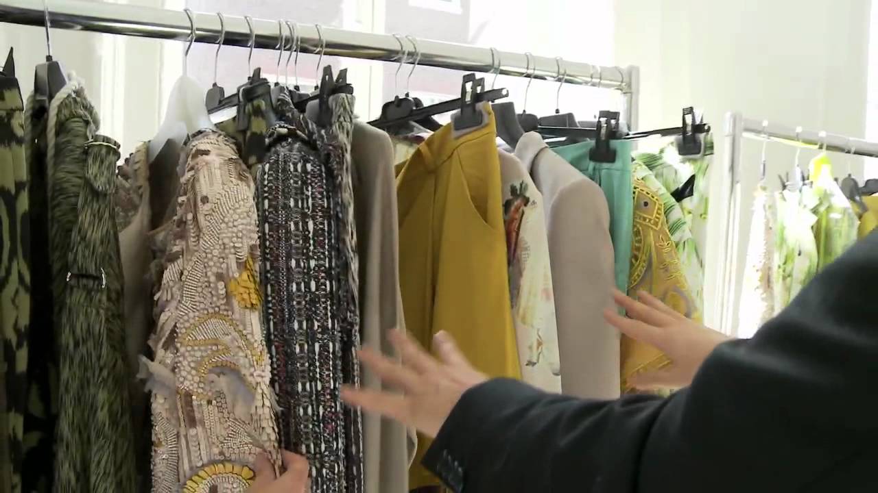 Watch London Fashion Week: Matthew Williamson at the Tate Modern on YouTube Watch London Fashion Week: Matthew Williamson at the Tate Modern on YouTube