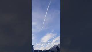  Pemandangan Aneh Satu Awan Beda Dari Awan Yang Lain pesonatiktok short