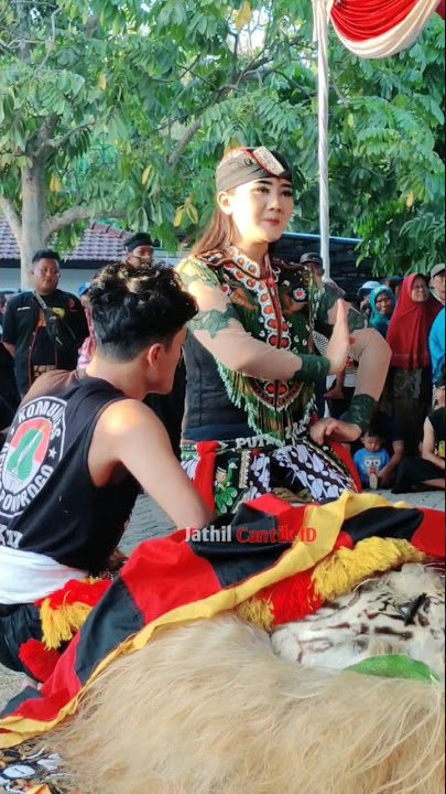 waduh nempel Jathil putri za #shortvideo