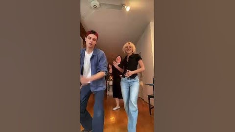 Thumbnail of how to do manchild dance #sabrinacarpenter #manchild