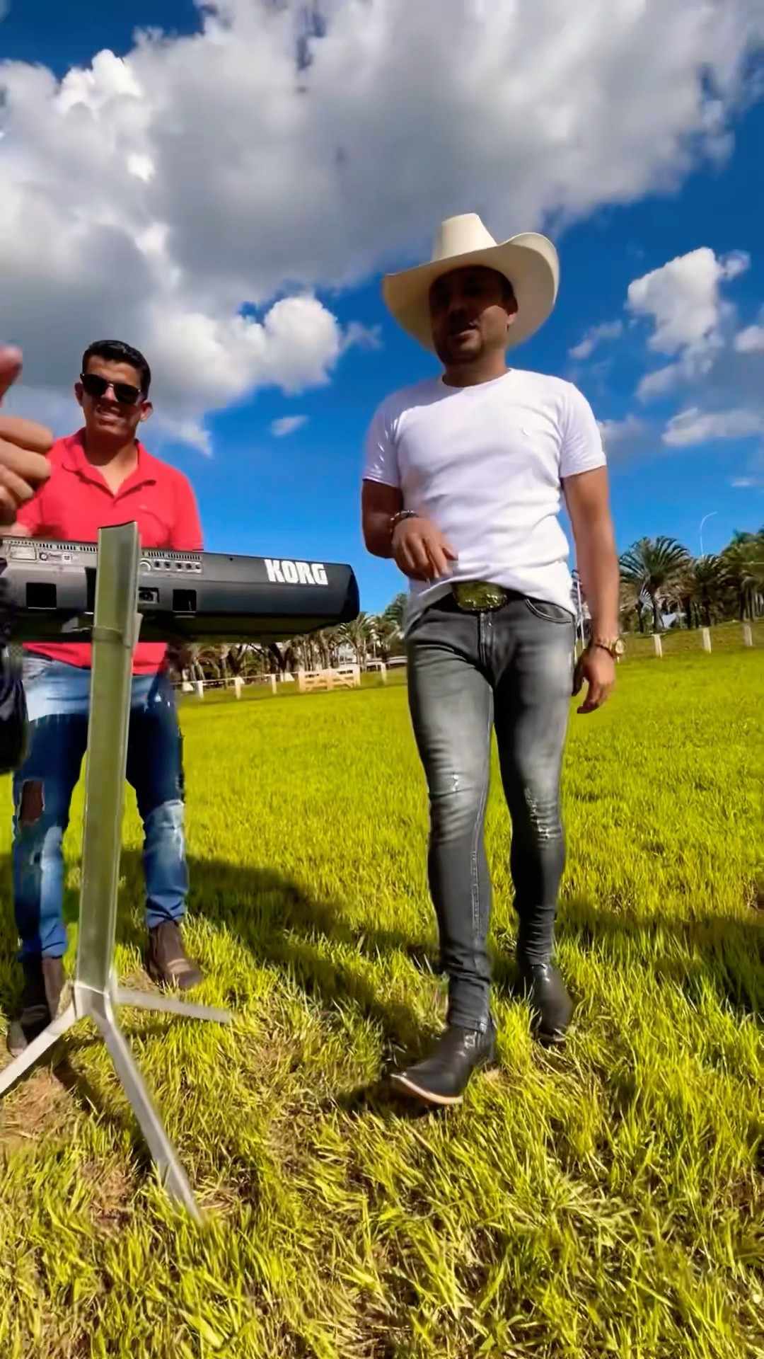 Essa música virou hit na voz do fenômeno a mulherada já chegou pra dançar #boanoiteee #pipocou