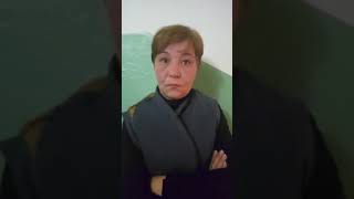 Выбросила собаку с 6 этажа Выбросила собаку с 6 этажа