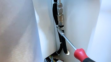 How to clean the check valve of a LABstar Glovebox?